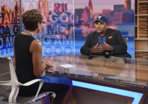 TV: Woman regrets her photos of ‘Cosby’ actor working at store